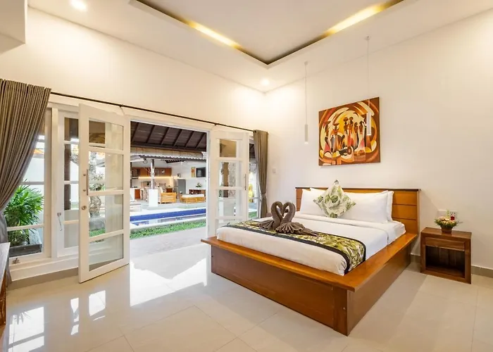 Family Budget With Private Pool In Villa Seminyak (Bali)
