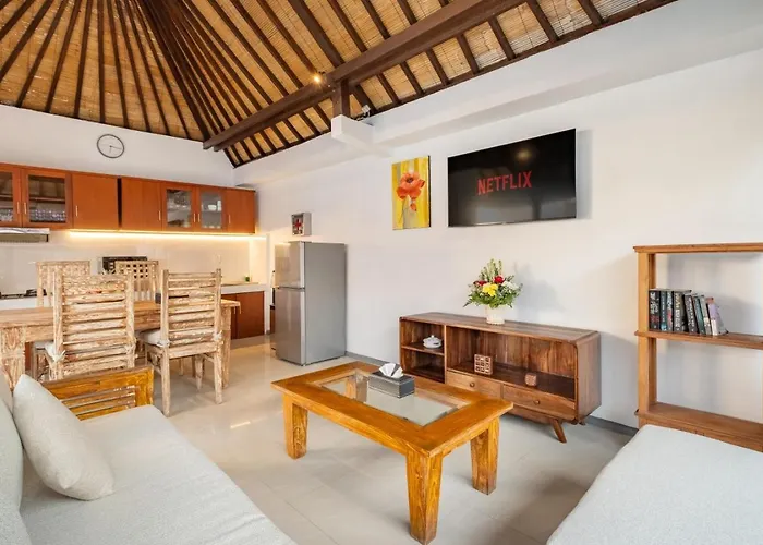 Family Budget With Private Pool In Villa *